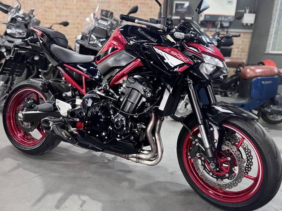 KAWASAKI Z900 
